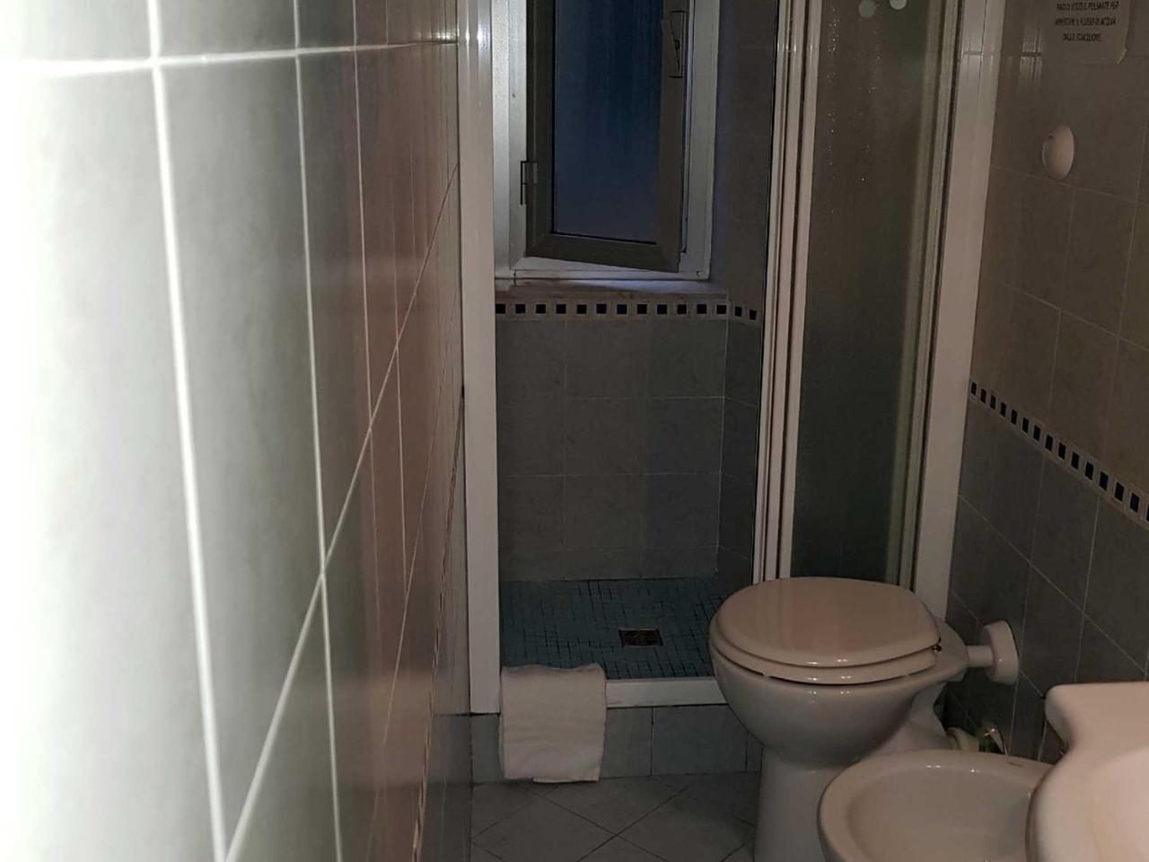 Central Rooms جنوة المظهر الخارجي الصورة