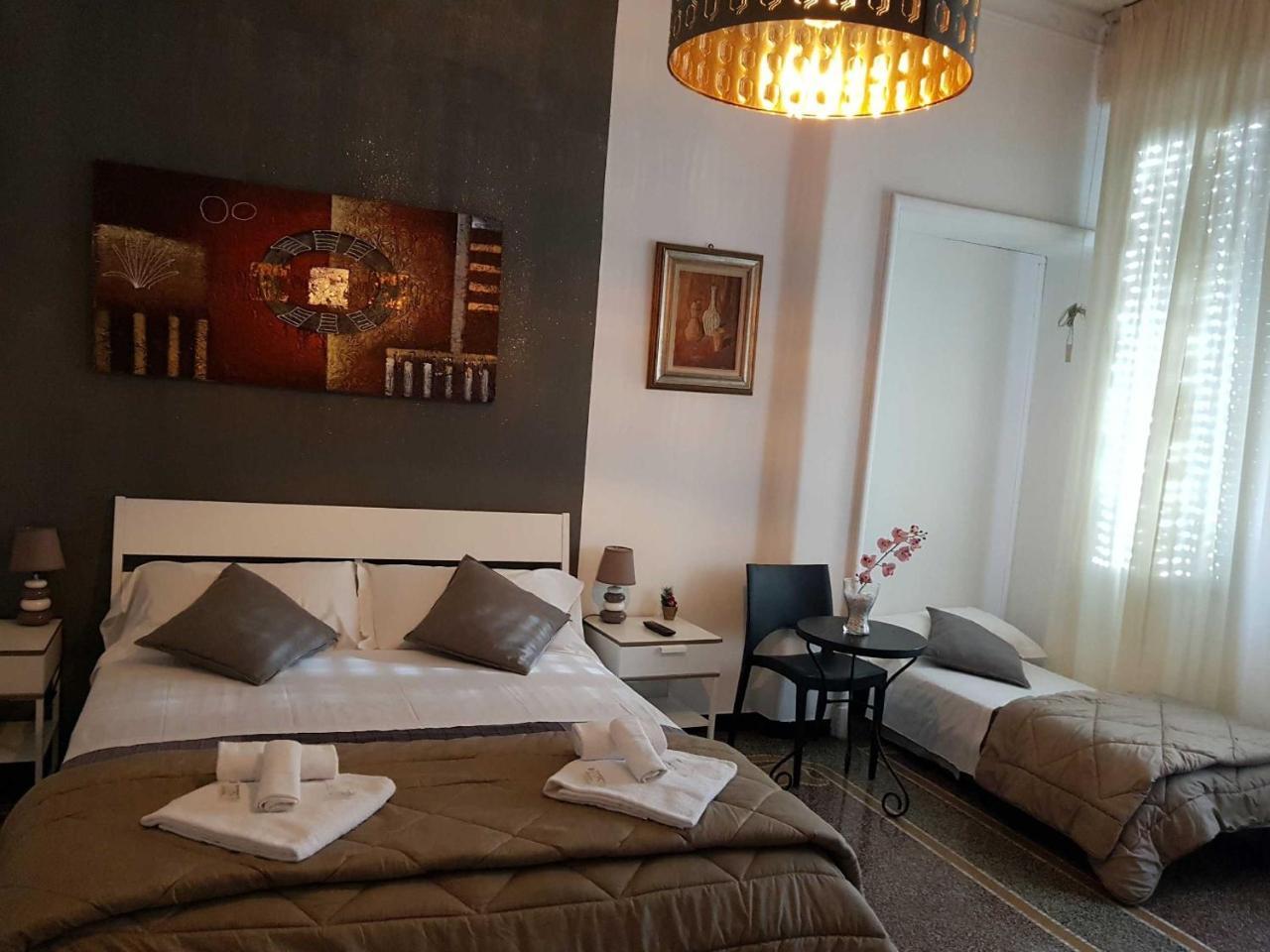Central Rooms جنوة المظهر الخارجي الصورة